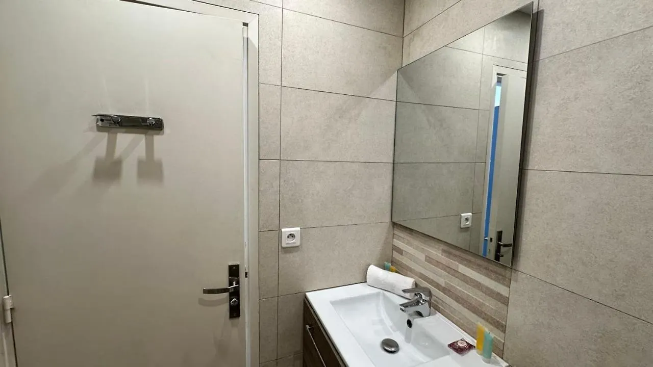 B057-Beau Studio Carre D'Or & Proche De La Mer Cannes Apartamento